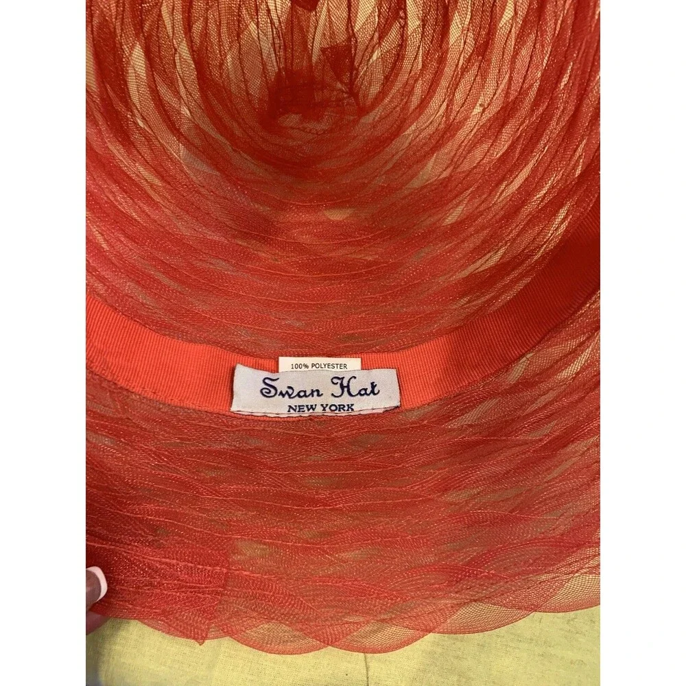Swan Hat New York Red Packable Ribbon Accent Hat~Vintage~One Size